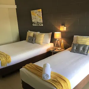 At The 3* Cardwell